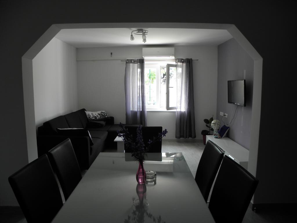 Apartment Jartic بيتينا المظهر الخارجي الصورة